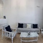 Ilios 4* Fira (Santorini)