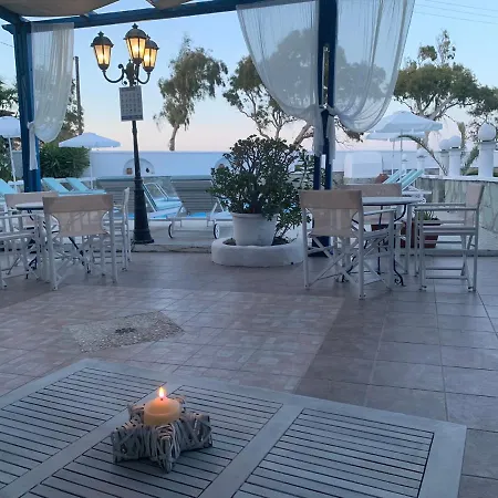 Ilios 4* Fira (Santorini)