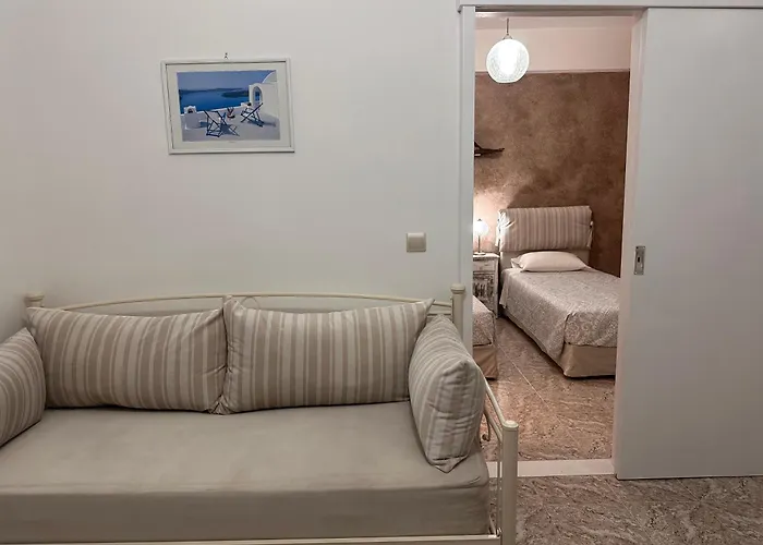 Ilios 4* Fira (Santorini)