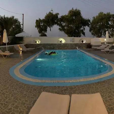 Ilios 4* Fira (Santorini)