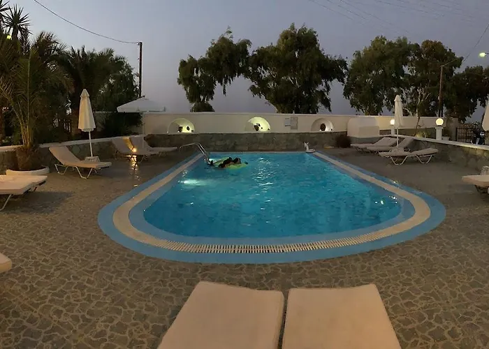 Ilios 4* Fira (Santorini)
