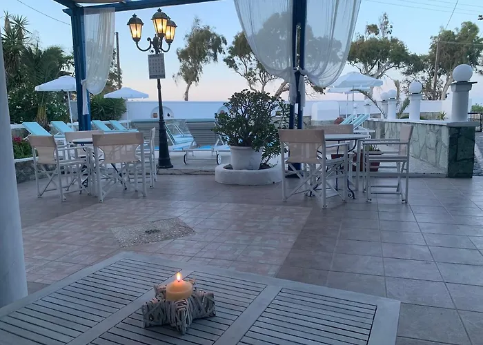 Ilios 4* Fira (Santorini)